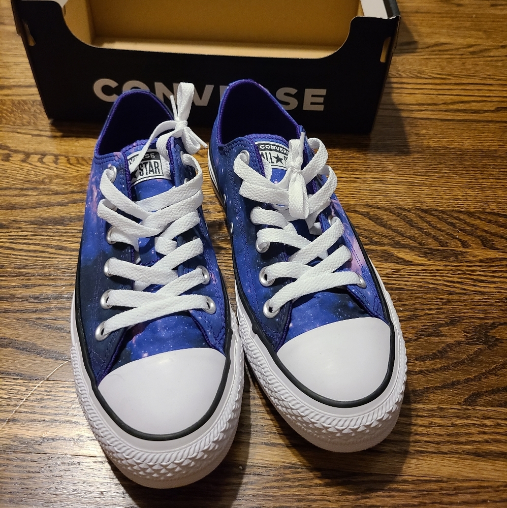 Galaxy print Womens size 7Converse